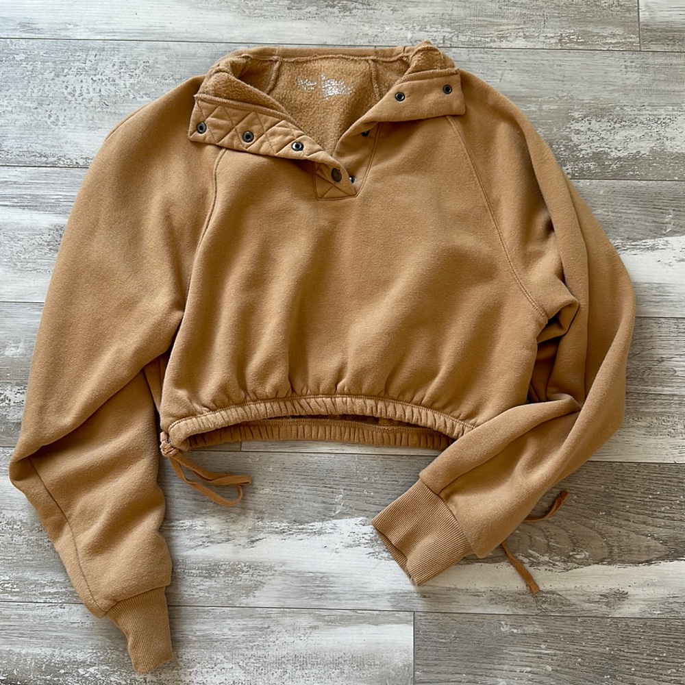 Yellow cropped jumper